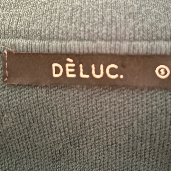 Deluc brand sweater coat. Dark green size . Excellent condition - Picture 6 of 8
